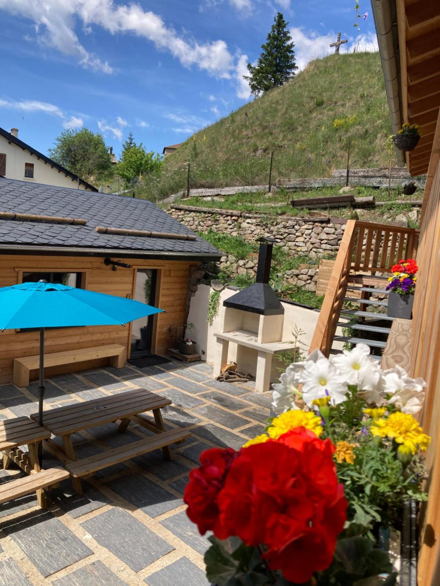 Maison Canelle Le Clos Des Ours Matemale Εξωτερικό φωτογραφία